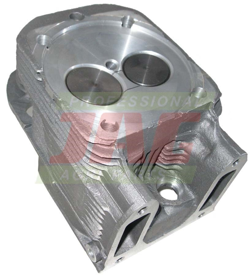 02232570 Głowica cylindra Deutz