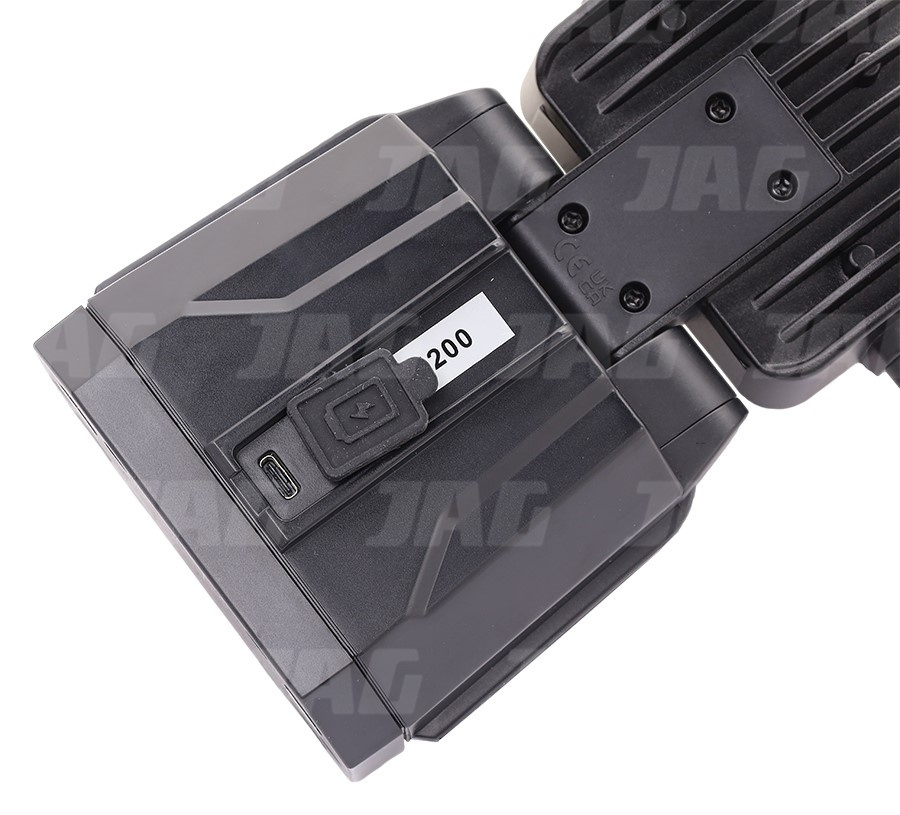 JAG96-0101 Ładowarkowa lampa robocza z uchwytem na magnes