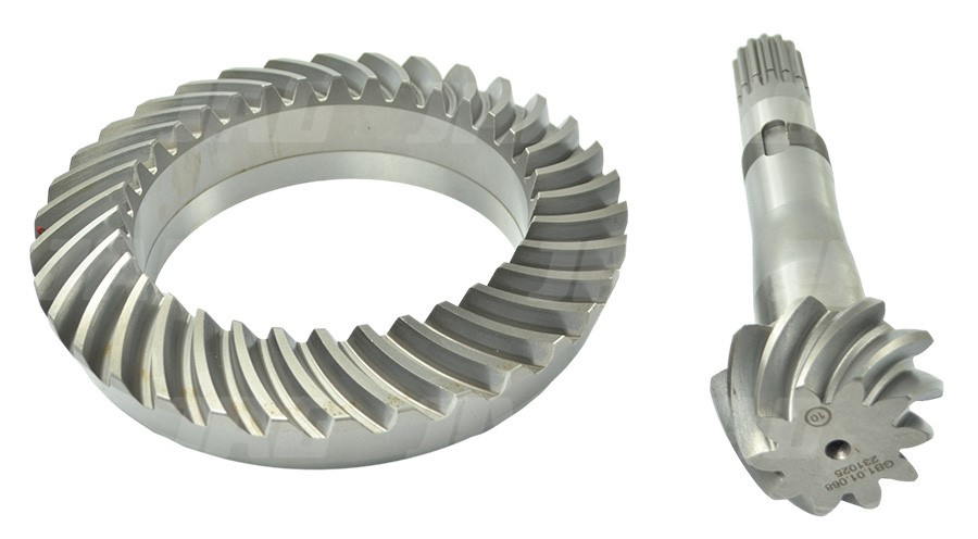 84527568 Wałek atakujący + zębatka Z10/34, NEW HOLLAND 84527568 CNH 5801691573