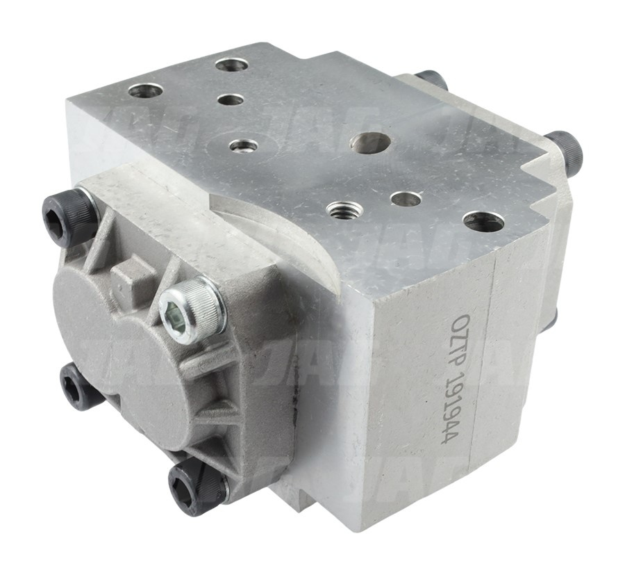 3790722M1 Pompa hydrauliczna, MASSEY FERGUSON 3038730M2 3790722M1