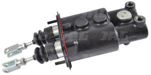 82037485 Pompka hamulcowa, CNH 82037485 CARLISLE 73671156