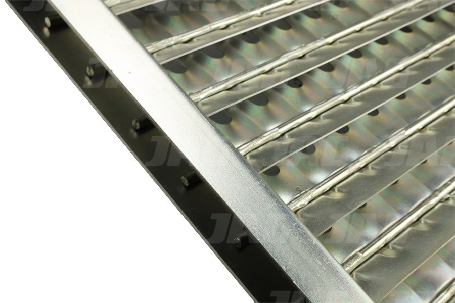 704506 Sito żaluzjowe ocynkowane końcowe, lamela-22mm 704506 Sito żaluzjowe ocynkowane końcowe, lamela-22mm